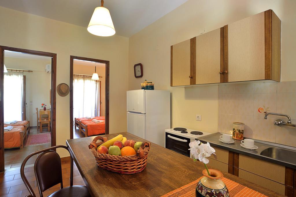 Feeloxenia Corfu Apartments Akharavi Extérieur photo