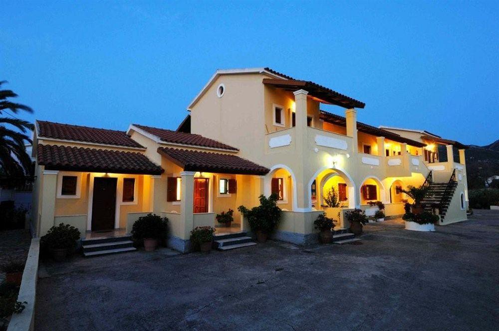 Feeloxenia Corfu Apartments Akharavi Extérieur photo