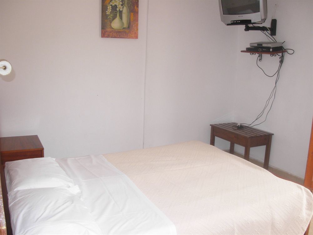 Feeloxenia Corfu Apartments Akharavi Extérieur photo